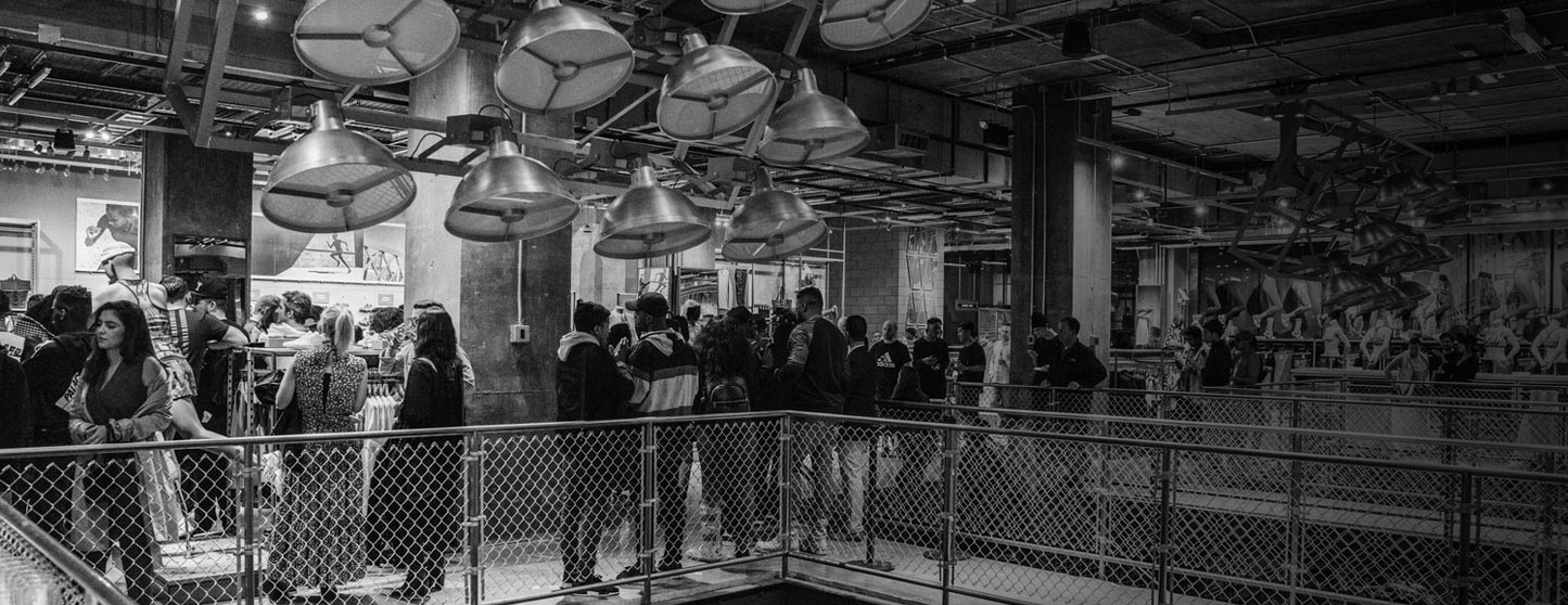 Após Nike, a Adidas inaugura sua gigantesca loja em Nova Iorque