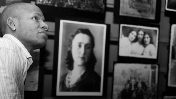 Ray Allen e sua jornada em ensinar sobre o Holocausto