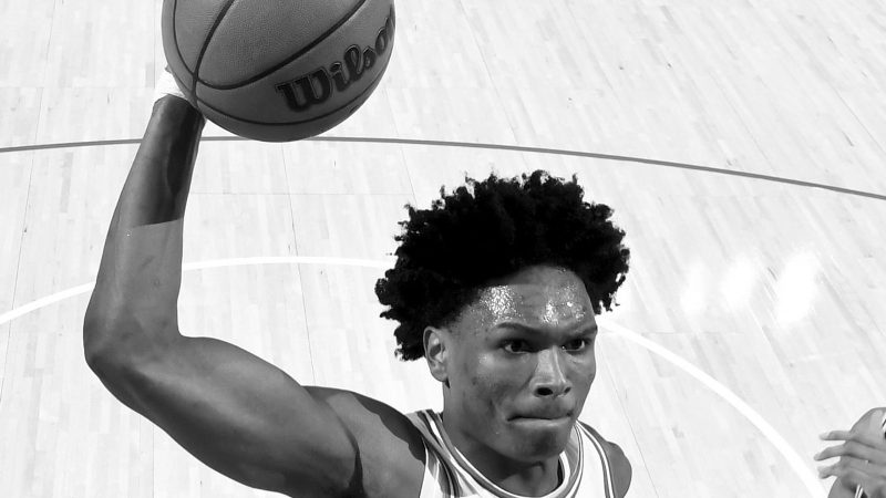 Amen Thompson assina US$ 208 mi e fecha o Rockets