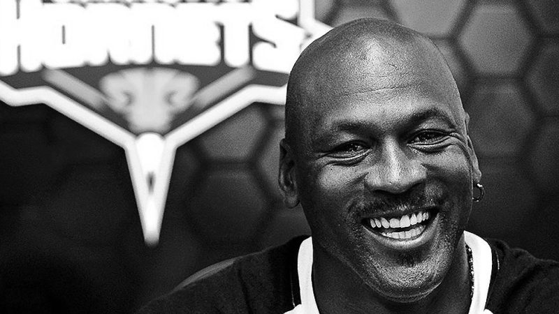 Charlotte Hornets vai usar uniformes da marca Air Jordan na próxima temporada da NBA