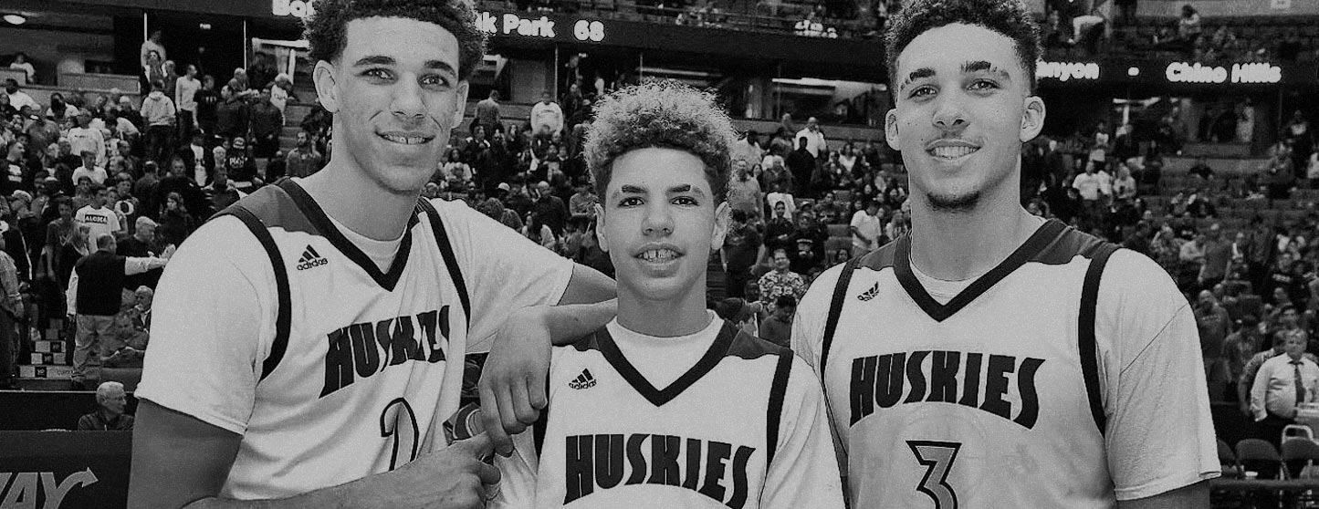 Lonzo Ball jogando com seus irmãos é um video que você precisa assistir