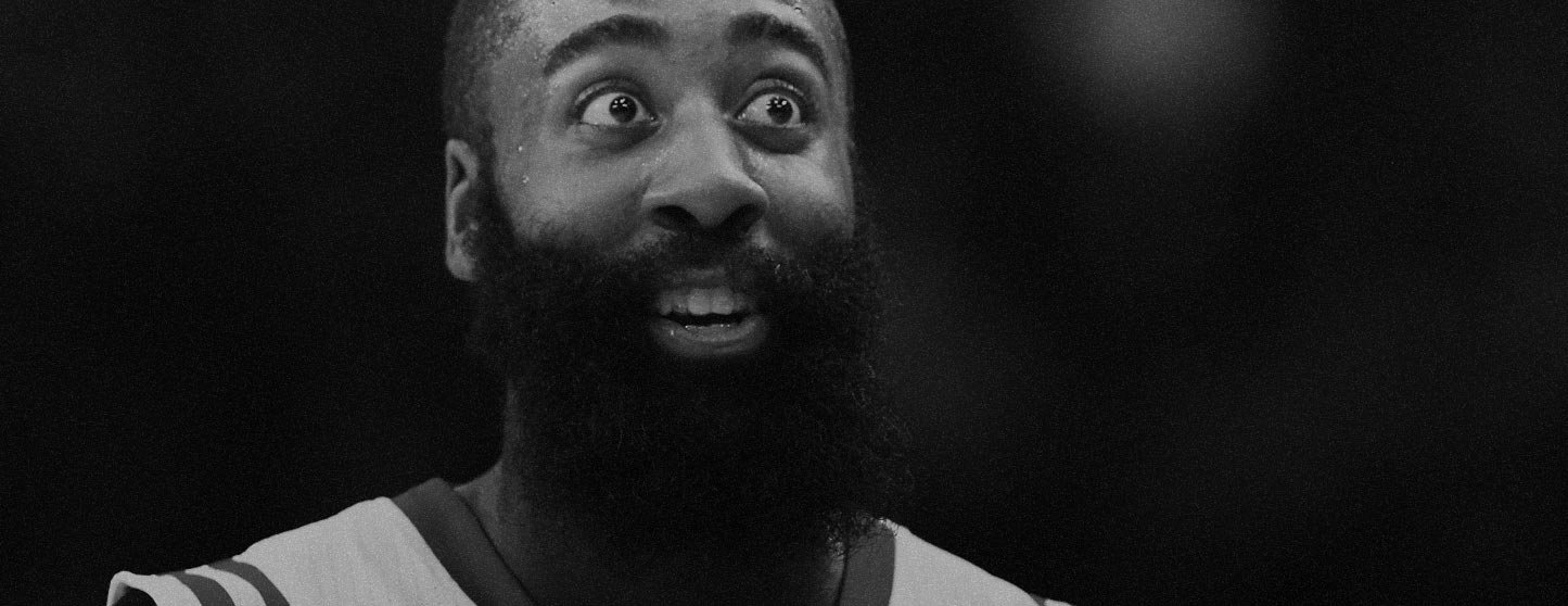 Camisa de James Harden é aposentada em clube de striptease em Houston