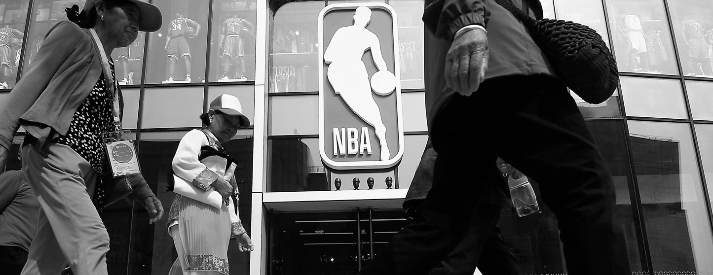 Qual caminho a NBA deve seguir? Moral ou Financeiro?