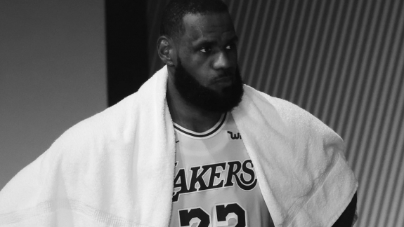 NBA: LeBron James é criticado por ex-jogador por comentários recentes