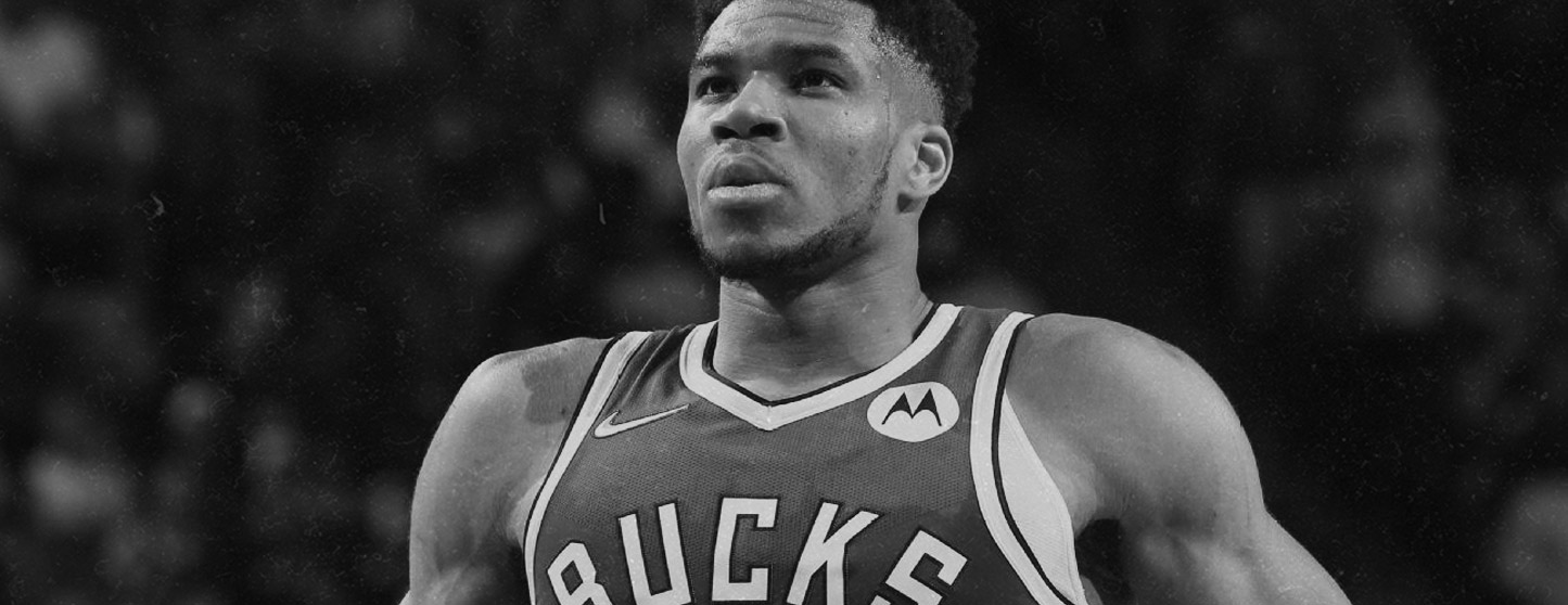 NBA: Lesionado, Giannis Antetokounmpo manda recado para torcida do Bucks