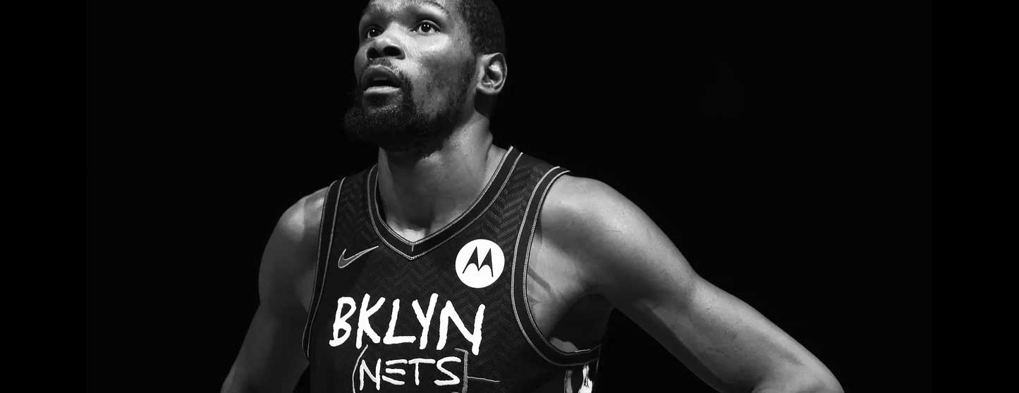 Kevin Durant reage ao saber sobre saúde de árbitro da NBA