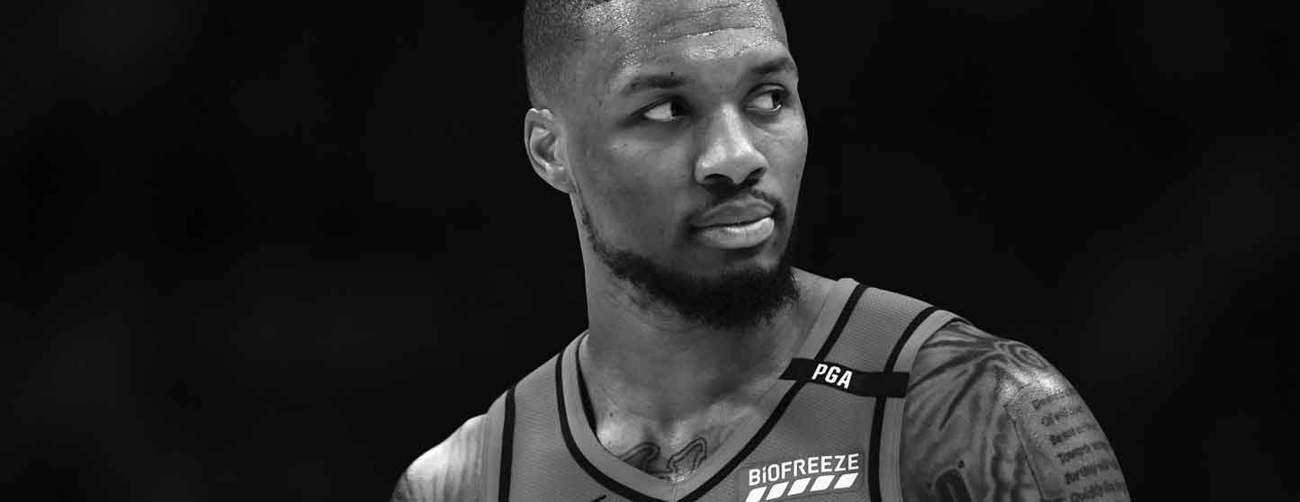 NBA: Damian Lillard desmente repórter sobre rumor de troca em entrevista coletiva