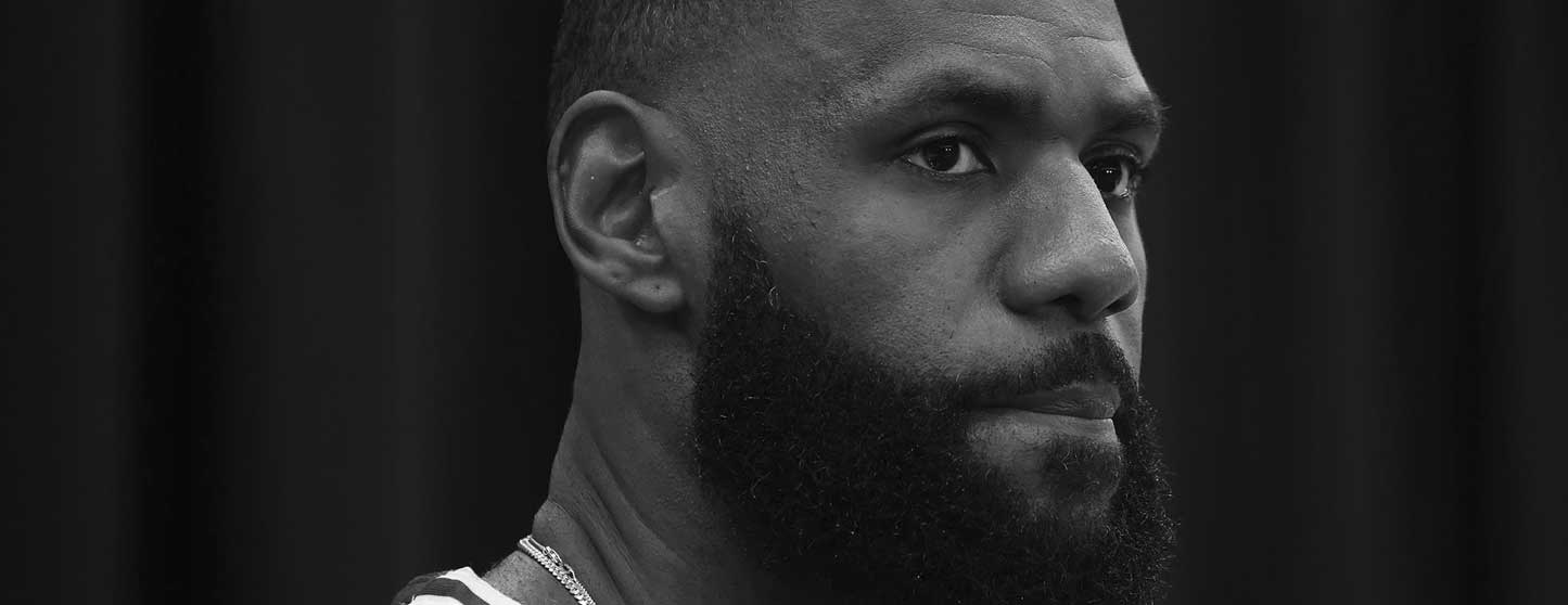LeBron James opina sobre vacina contra COVID-19 e os jogadores da NBA