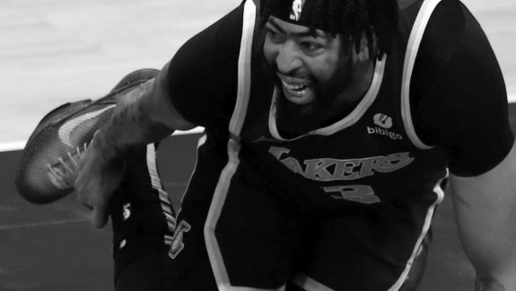 NBA: LeBron James reage a mais uma lesão de Anthony Davis com o Lakers