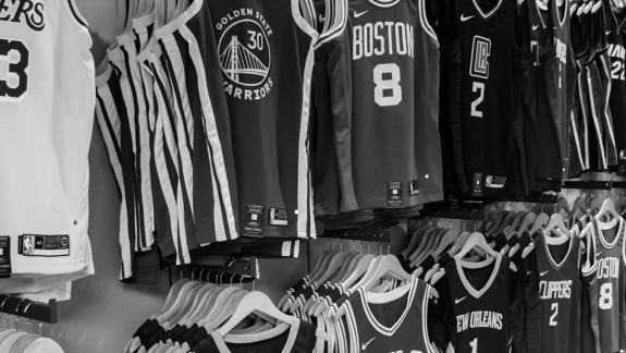 A camisa da NBA mais vendida nas últimas semanas