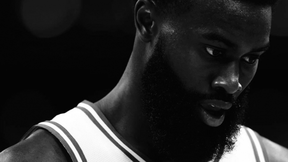 Jaylen Brown expõe problemas com as novas quadras da Copa da NBA