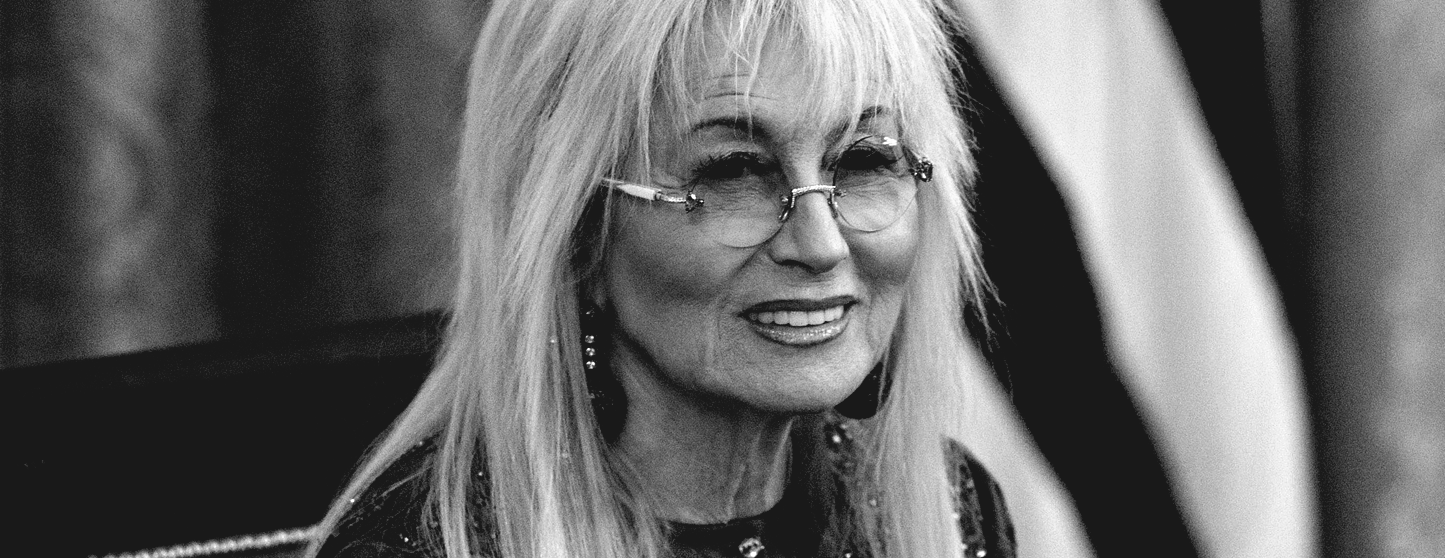 Quem é Miriam Adelson, a bilionária que está comprando o Dallas Mavericks?