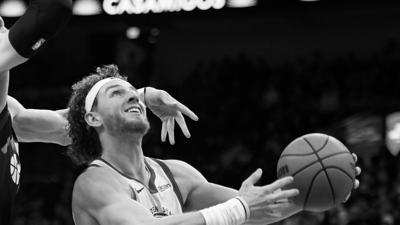 Warriors vai decidir o quinteto no camp do Havaí