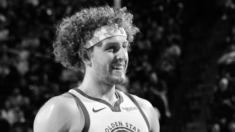 Warriors tem até 19 de outubro para renovar com Podziemski