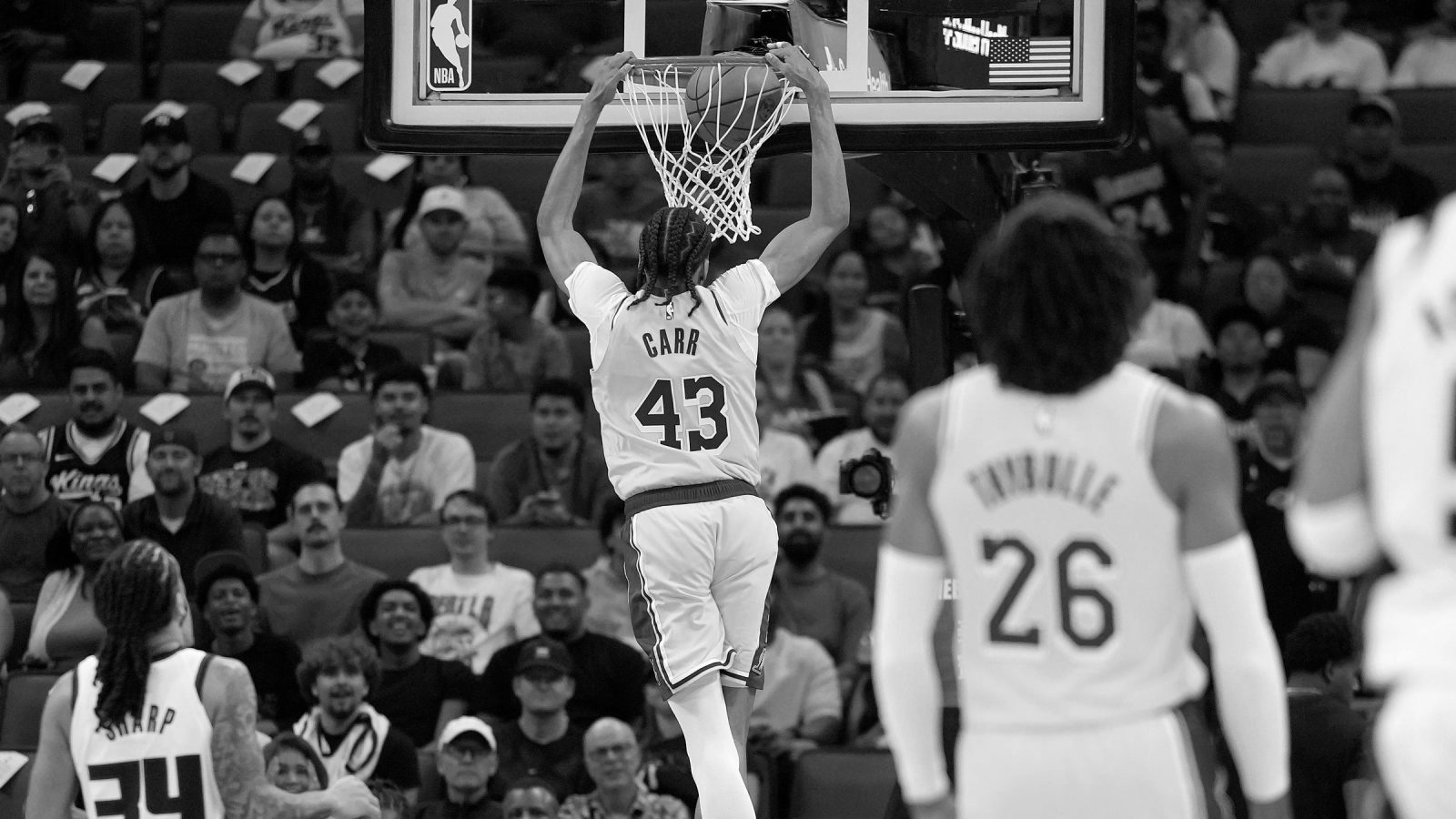 O que vimos da estreia de Cameron Carr no Lakers