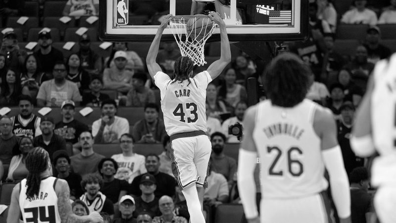 O que vimos da estreia de Cameron Carr no Lakers