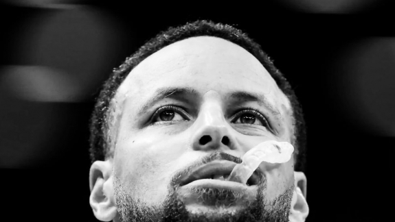 Lacob nega troca de Curry e revela ofertas do Warriors