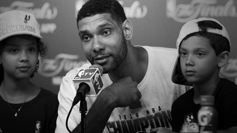 Fã de quadrinhos, Tim Duncan dá nome de personagem a filha
