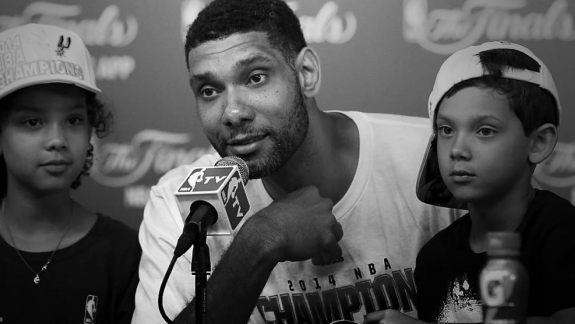 Fã de quadrinhos, Tim Duncan dá nome de personagem a filha