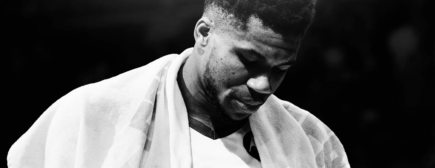 Giannis Antetokounmpo envia recado ao Bucks sobre futuro na NBA