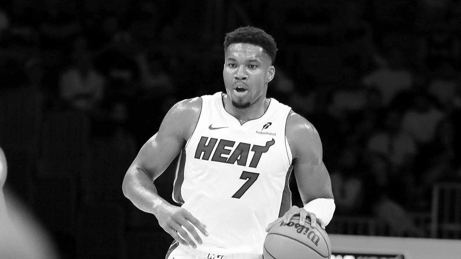 Giannis precisou de 18 minutos para conquistar Miami