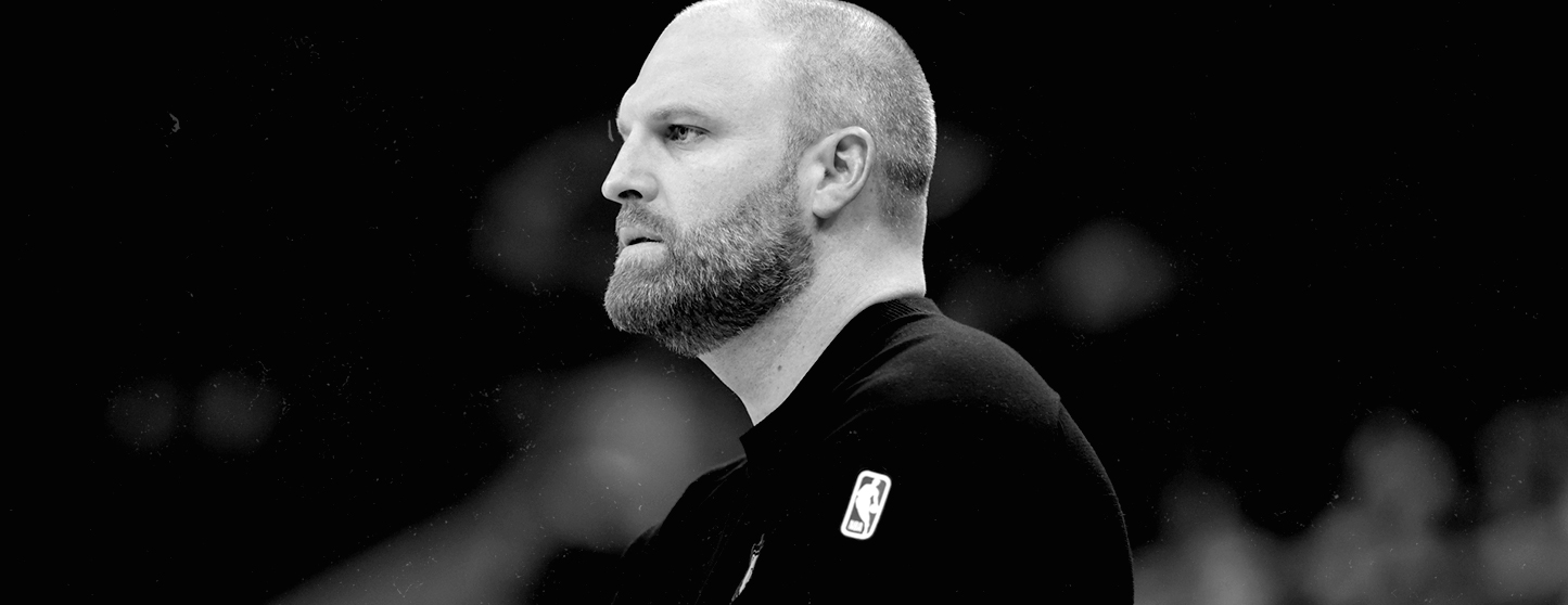 Porque o técnico dos Grizzlies não vai comandar o time contra os Lakers?