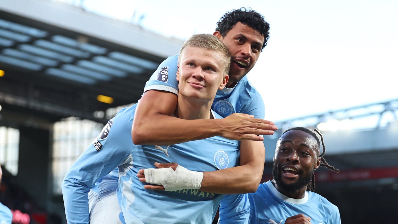 Liverpool x City: entenda a expulsão que abriu o 3 x 0