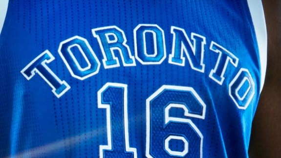 Toronto com novo estilo para homenagear o Huskies