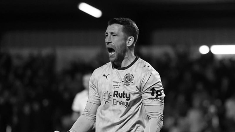 Fleetwood x Arsenal: o que Lynch fez contra Bruno Guimarães