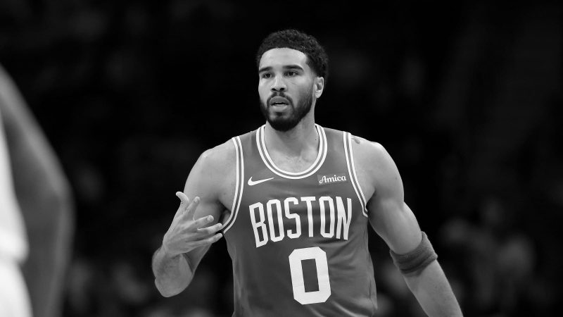 Tatum avalia sua condição física após lesão no tendão