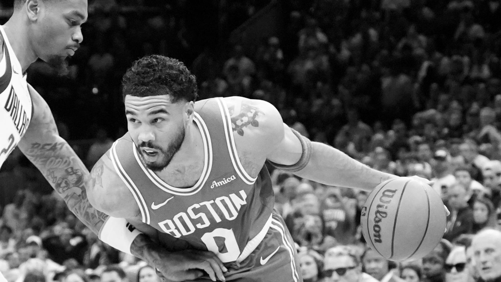 Tatum volta ao camp do Celtics 16 meses depois do tendão