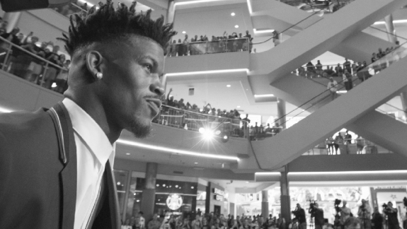 Jimmy Butler pagou conta de liga de fantasy que não jogou