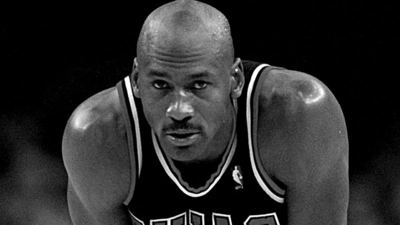 E se Michael Jordan tivesse jogado mais um ano com o Chicago Bulls?