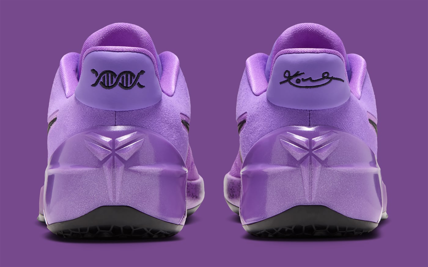 Calcanhar do Kobe A.D. Protro Purple Stardust com a assinatura de Kobe