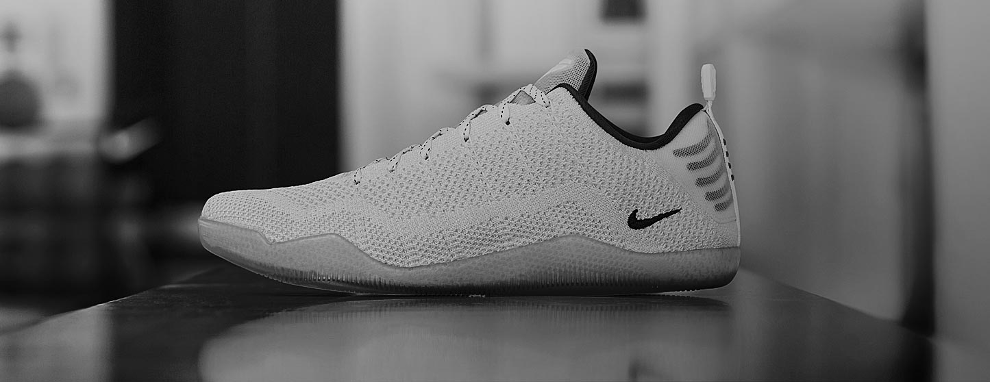 Kobe 11 Elite Low Ghost Of Christmas Past