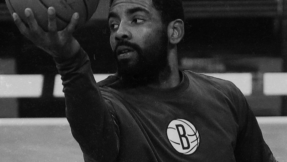 NBA: Kyrie Irving dá sinceras desculpas aos torcedores do Nets