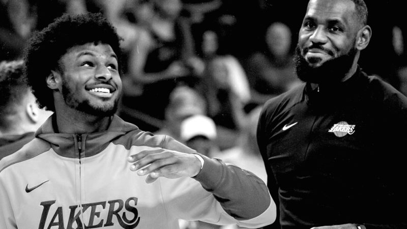 Lakers faz mistério sobre LeBron e Bronny James antes de estreia contra o Timberwolves