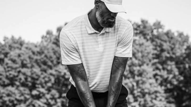 LeBron vira youtuber de golfe e chama o Cavaliers de 2016
