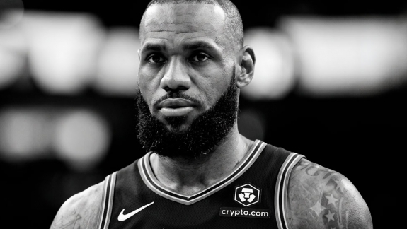 LeBron volta a Los Angeles no Natal, contra o Lakers