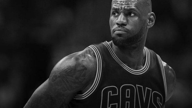 As melhores jogadas de LeBron James em 2016