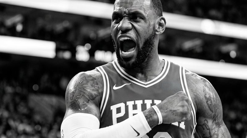LeBron lidera as 14 contratações da NBA
