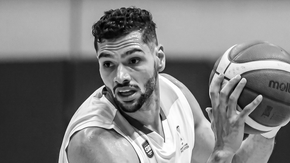 Brasil perde invencibilidade para a Dominicana sem NBA