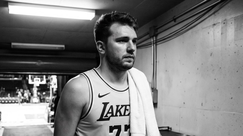 Lakers estreia sem LeBron pela 1ª vez desde 2018