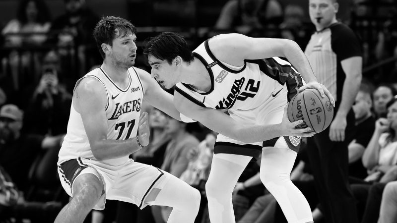 Doncic faz 13 no 1º quarto do primeiro Lakers sem LeBron