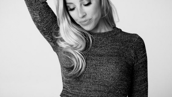 Olivia Harlan: a repórter de quadra do Atlanta Hawks