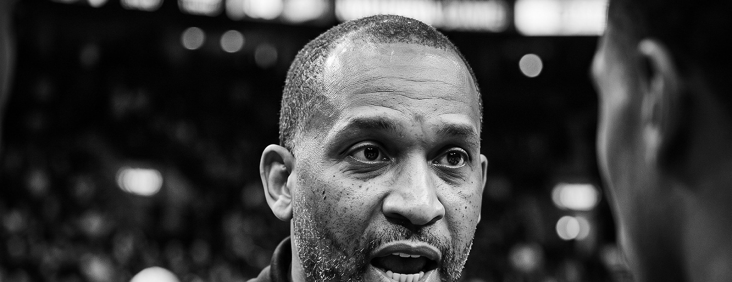 O 76ers contratou o auxiliar de três anéis do LeBron