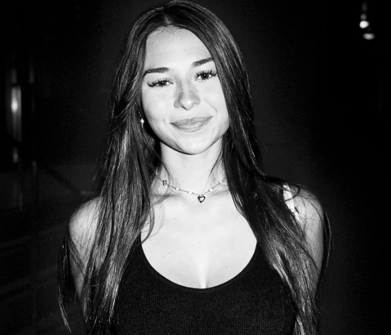 Sophie Rain, estrela do OnlyFans, planeja superar LeBron James em 2026