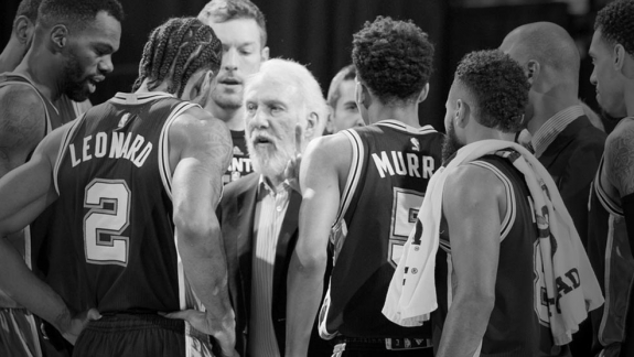 Você sabe porquê todo ano o Spurs fica 20 dias sem jogar em San Antonio?