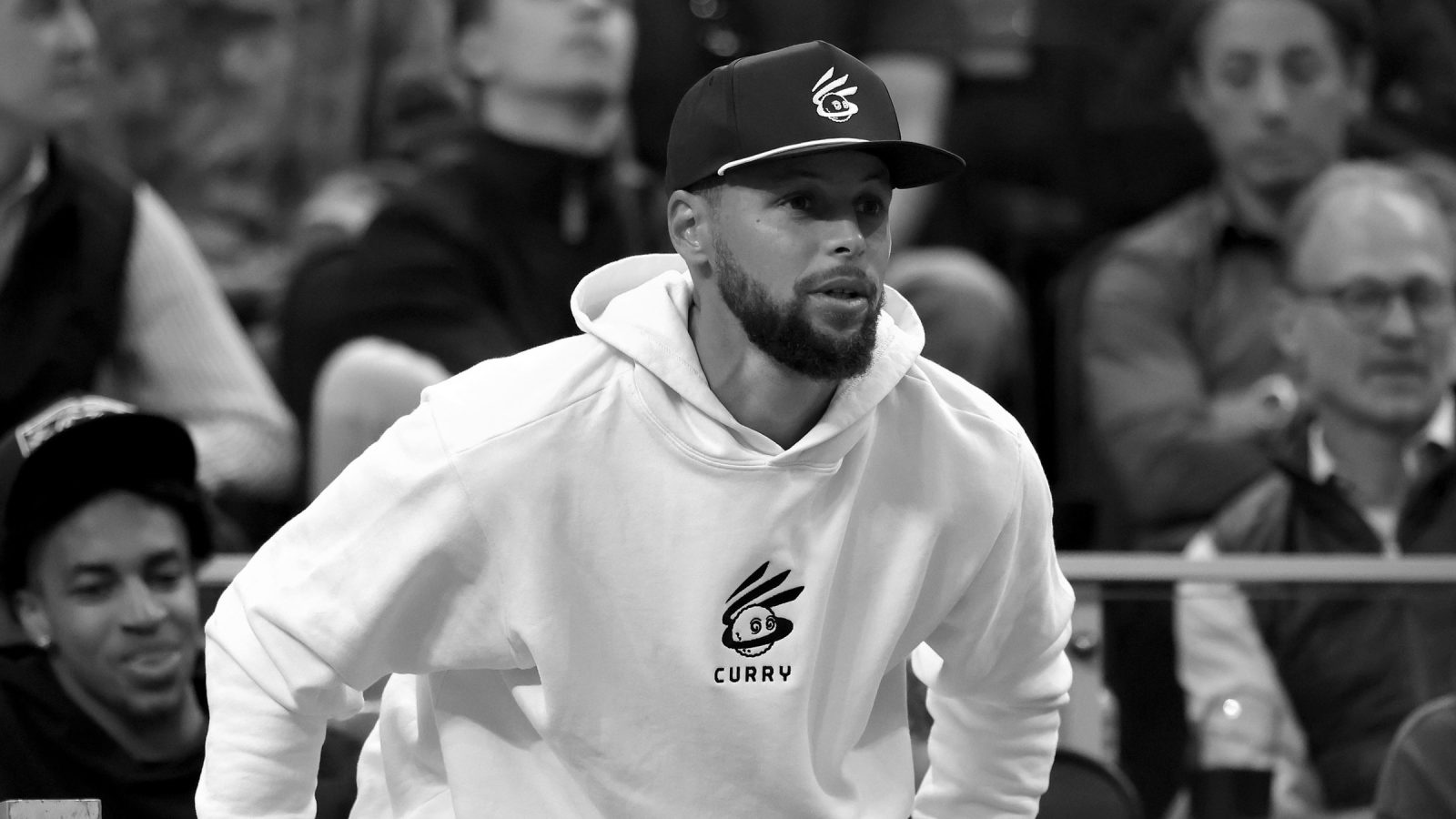 Curry decide sozinho o próprio contrato, e o Warriors topou