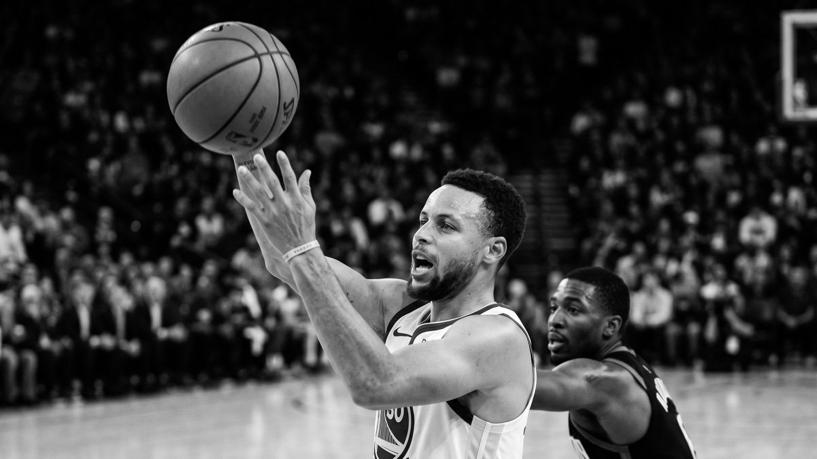 Curry joga até quando? O que a torcida do Warriors acha